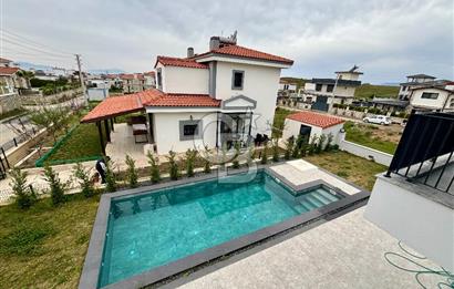 Seferıhısar akarca 140 m2 net kose parsel dublex Vılla