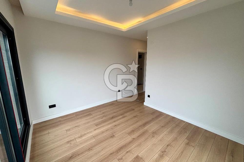 Seferıhısar akarca 140 m2 net kose parsel dublex Vılla