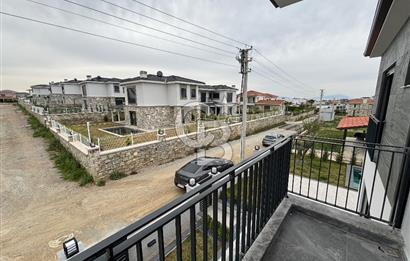 Seferıhısar akarca 140 m2 net kose parsel dublex Vılla