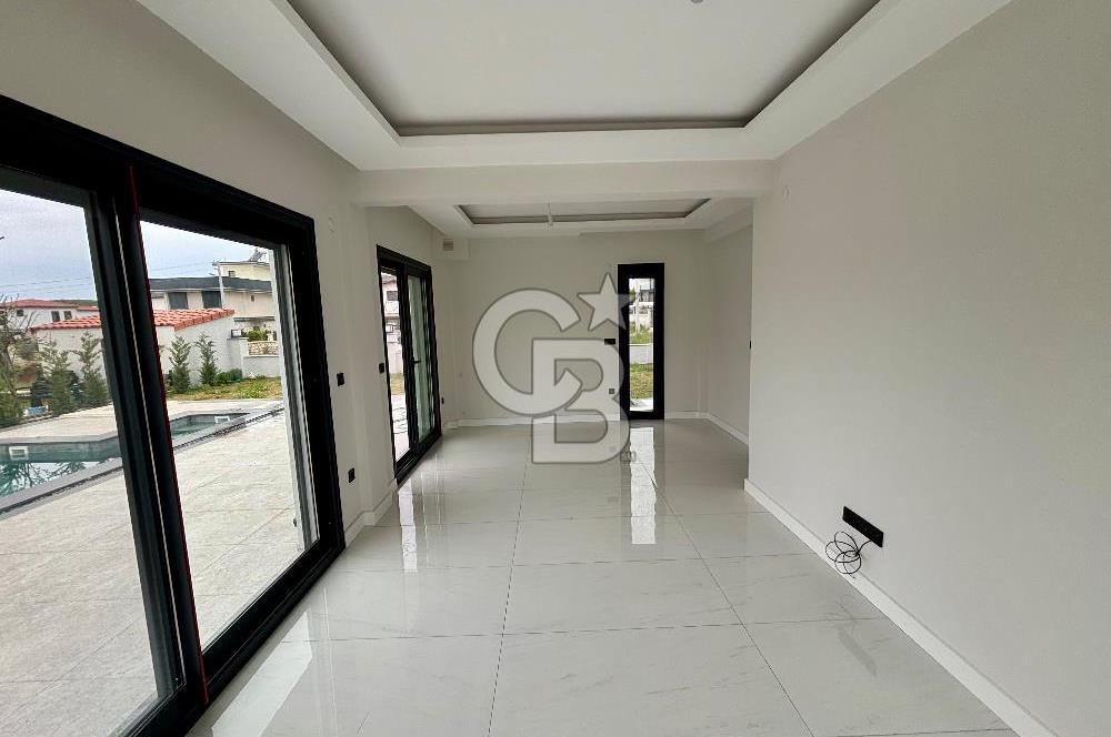 Seferıhısar akarca 140 m2 net kose parsel dublex Vılla