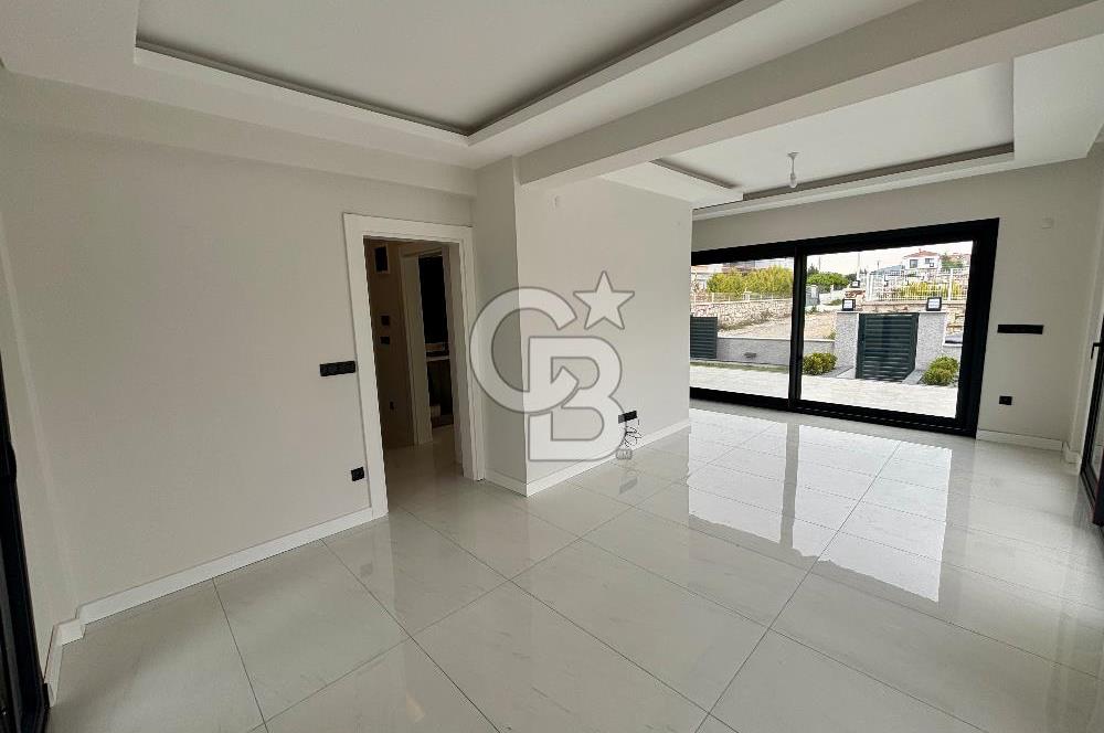 Seferıhısar akarca 140 m2 net kose parsel dublex Vılla
