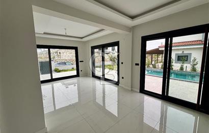 Seferıhısar akarca 140 m2 net kose parsel dublex Vılla