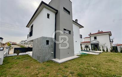 Seferıhısar akarca 140 m2 net kose parsel dublex Vılla