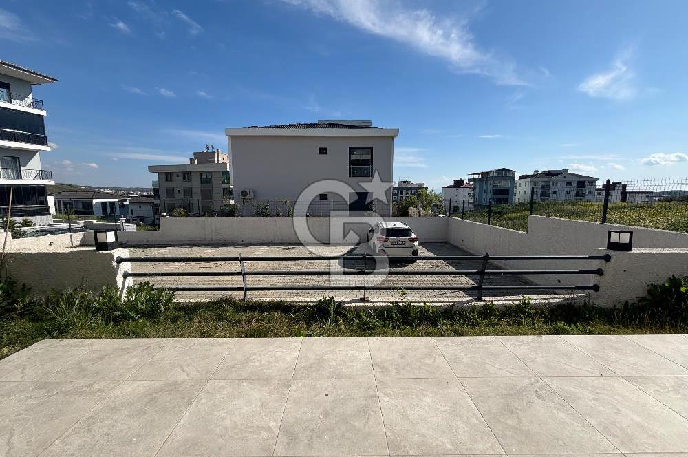 Seferıhısar colak ıbrahım 2+1 Bahcelı otoparklı daire