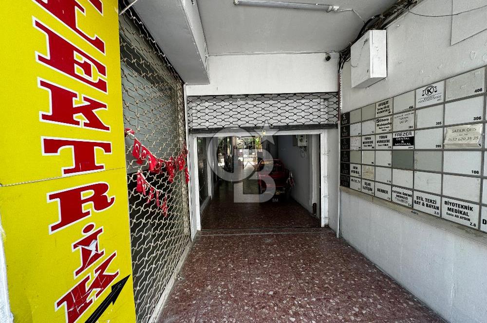 Konak 1. Beyler is Haninda Satilik Dukkan