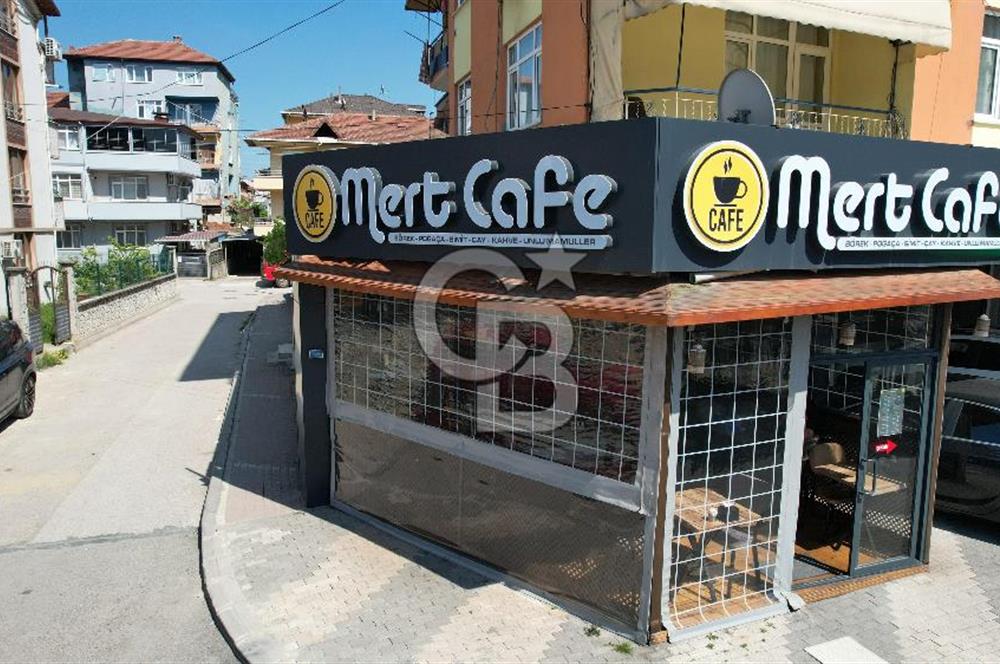 İZMİT YENİŞEHİR CADDE ÜZERİ TAKASA AÇIK DEVREN KİRALIK PASTANE