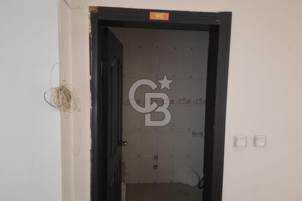 EDREMİT OTOGARIN KARŞISIN DA SATILIK DÜKKAN