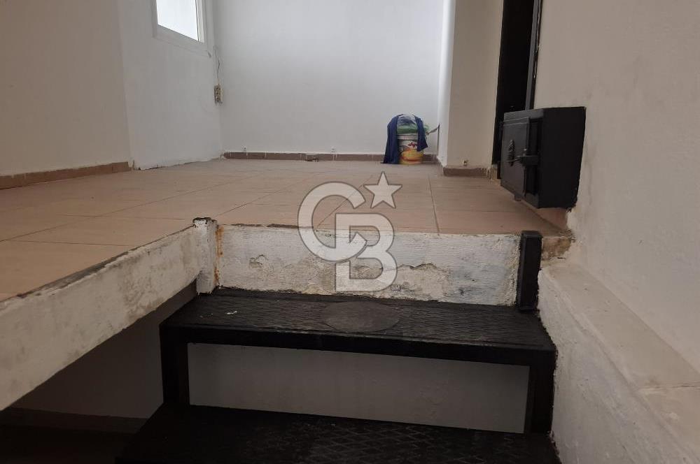 EDREMİT OTOGARIN KARŞISIN DA SATILIK DÜKKAN