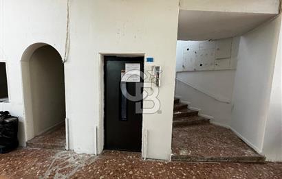 Konak 1. Beyler is Haninda Satilik Dukkan