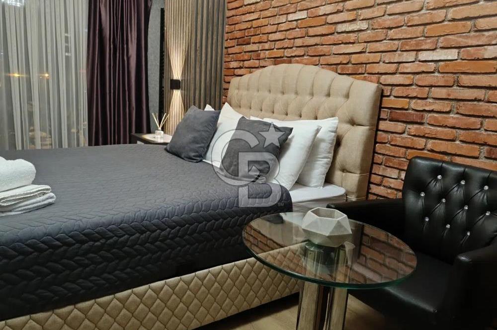 MALTEPE BAĞDAT CADDESİNE 1 SOKAK,MERKEZİ KONUMDA KOMPLE BİNA