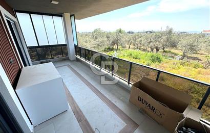 GÜRE'DE DENİZE YAKIN, HAVUZLU,ULTRA LÜKS ÇOK GENİŞ DUBLEKS DAİRE