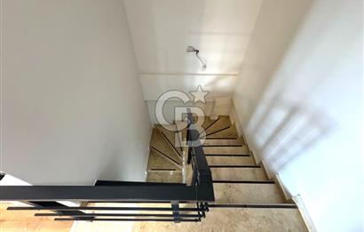GÜRE'DE DENİZE YAKIN, HAVUZLU,ULTRA LÜKS ÇOK GENİŞ DUBLEKS DAİRE