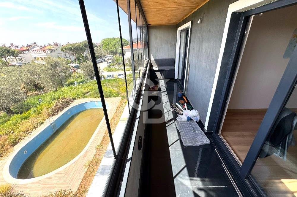 GÜRE'DE DENİZE YAKIN, HAVUZLU,ULTRA LÜKS ÇOK GENİŞ DUBLEKS DAİRE