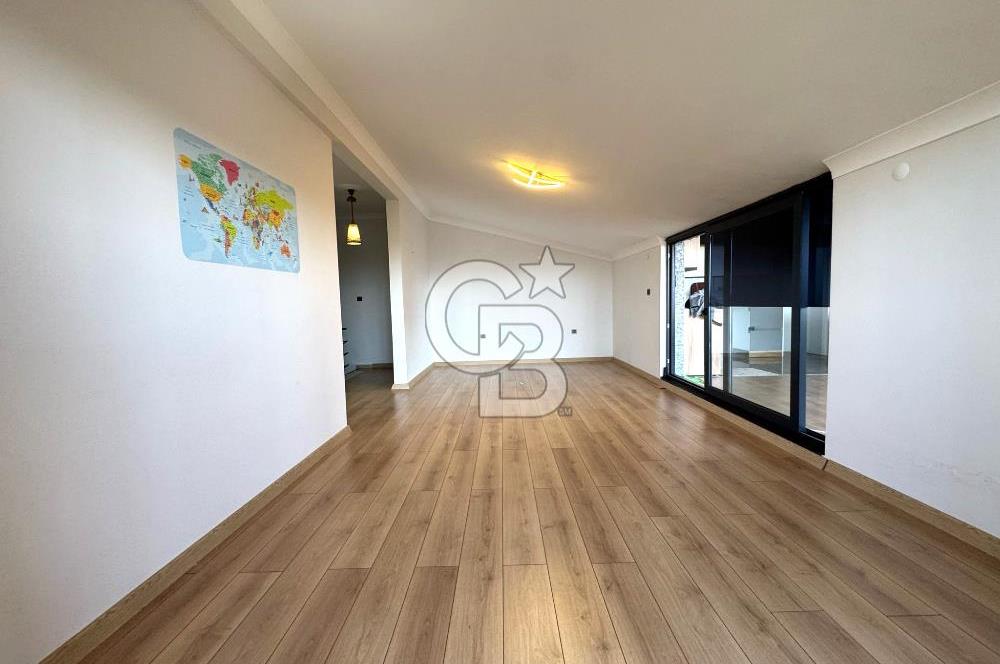 GÜRE'DE DENİZE YAKIN, HAVUZLU,ULTRA LÜKS ÇOK GENİŞ DUBLEKS DAİRE