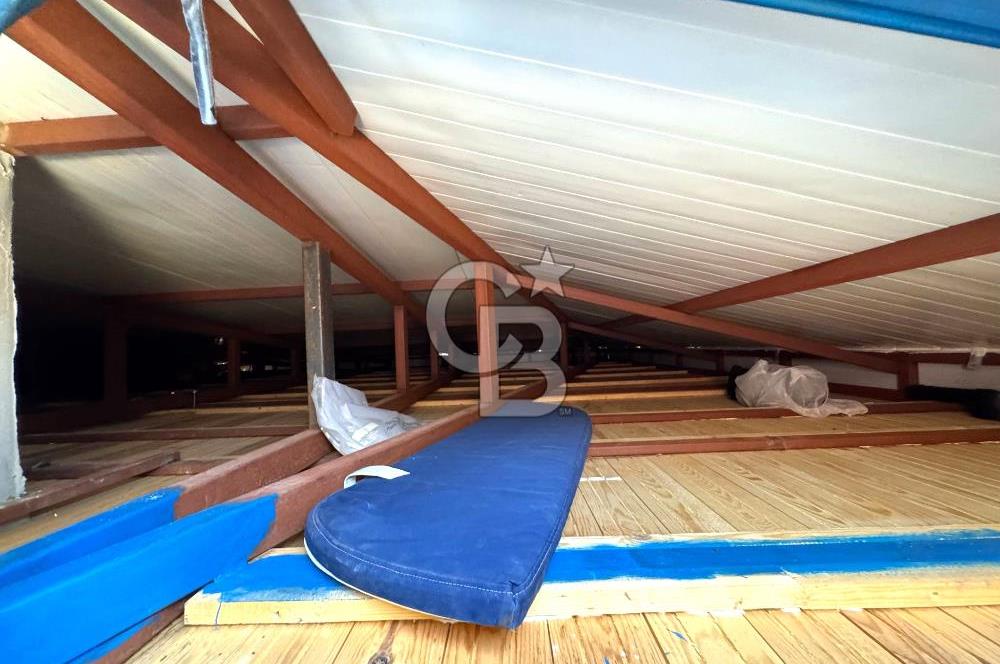 GÜRE'DE DENİZE YAKIN, HAVUZLU,ULTRA LÜKS ÇOK GENİŞ DUBLEKS DAİRE