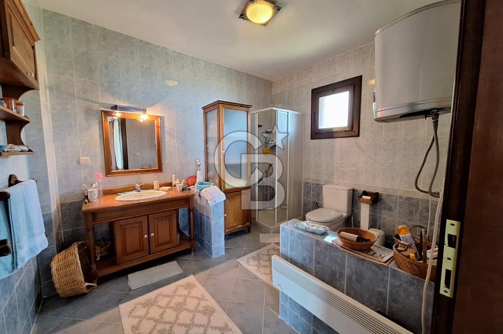 Karamürsel Çamçukuru 4366 m² Arazi, Özel Yapım Müstakil Villa