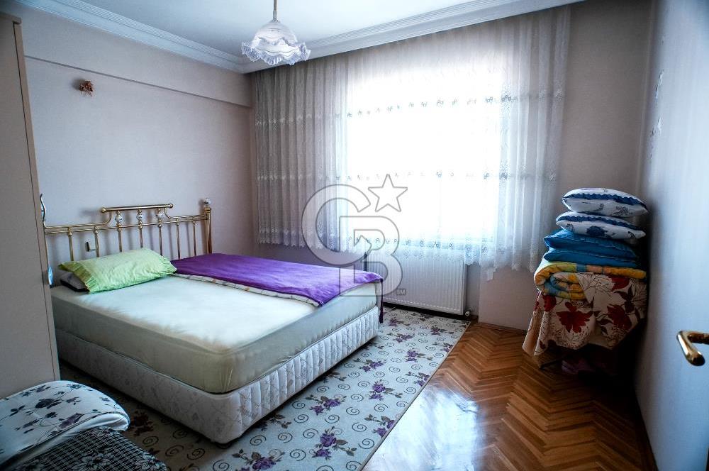 TOPSELVİ'DE CADDE ÜSTÜ SATILIK KÖŞE PARSEL KOMPLE BİNA