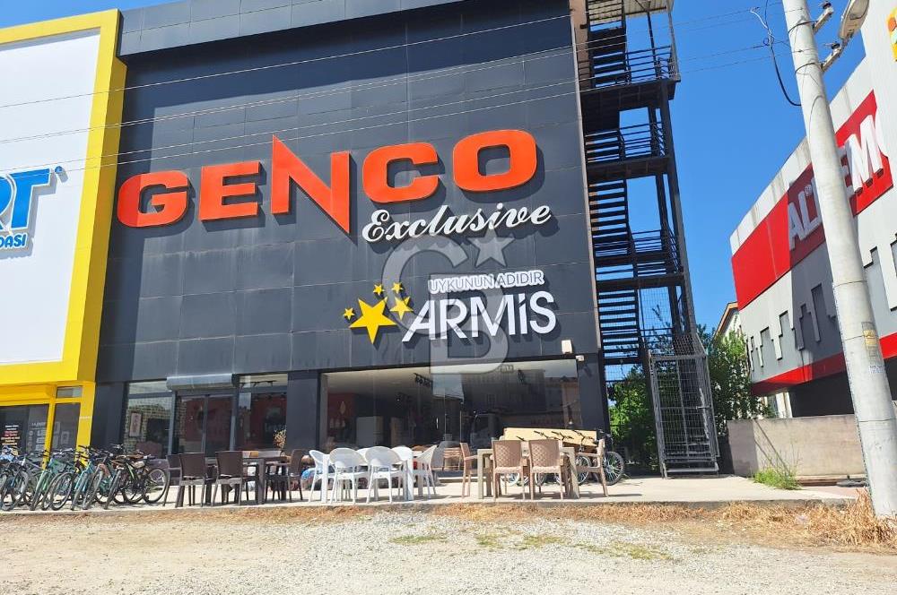 Yalova Çiftlikköy'de Ana Yola Cepheli 4 Katlı Komple Bina