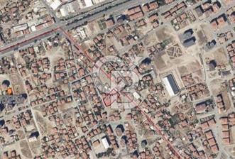 Uğurevlerde Temiz Parsel İçinde 236 M² Hisse