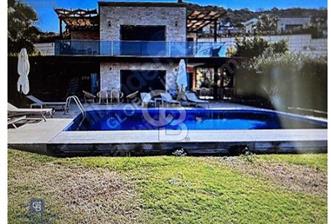 GÜMÜŞLÜK DENİZ MANZARALI ÖZEL PEYZAJLI 200M2 4+1 HAVUZLU VİLLA