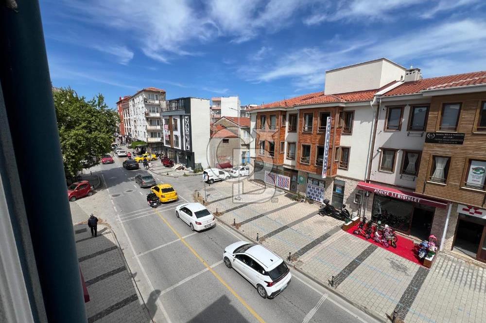 ÇANAKKALE İNÖNÜ CADDESİNDE 1+1 SATILIK DAİRE