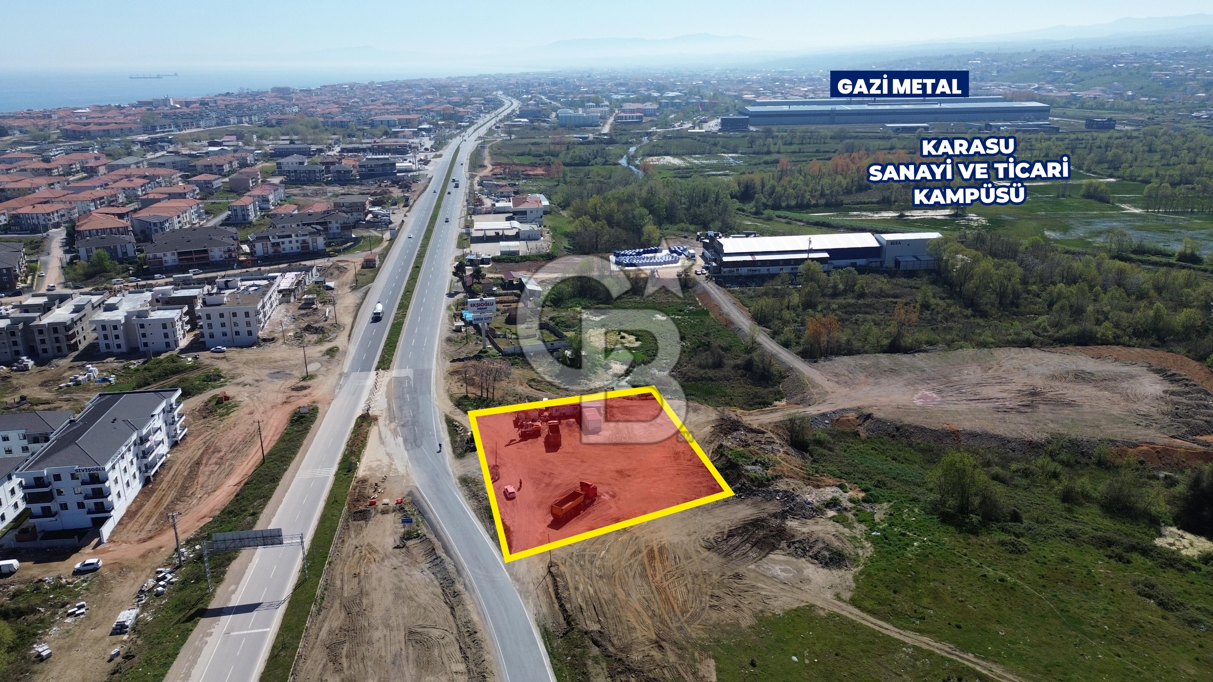 Anayola Cepheli 3052 m² Ticari Arsa Fırsatı!!!