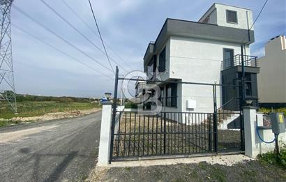 Lapseki Gazi Süleyman Paşa Mahallesinde 3 Katlı Triplex Satılık Villa – 221,88 m² Konfor ve Huzur Bir Arada!