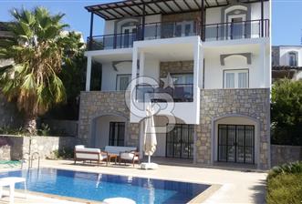 Bodrum Bitez 4+2 Müstakil Deniz Manzaralı Yıllık Kiralık Villa