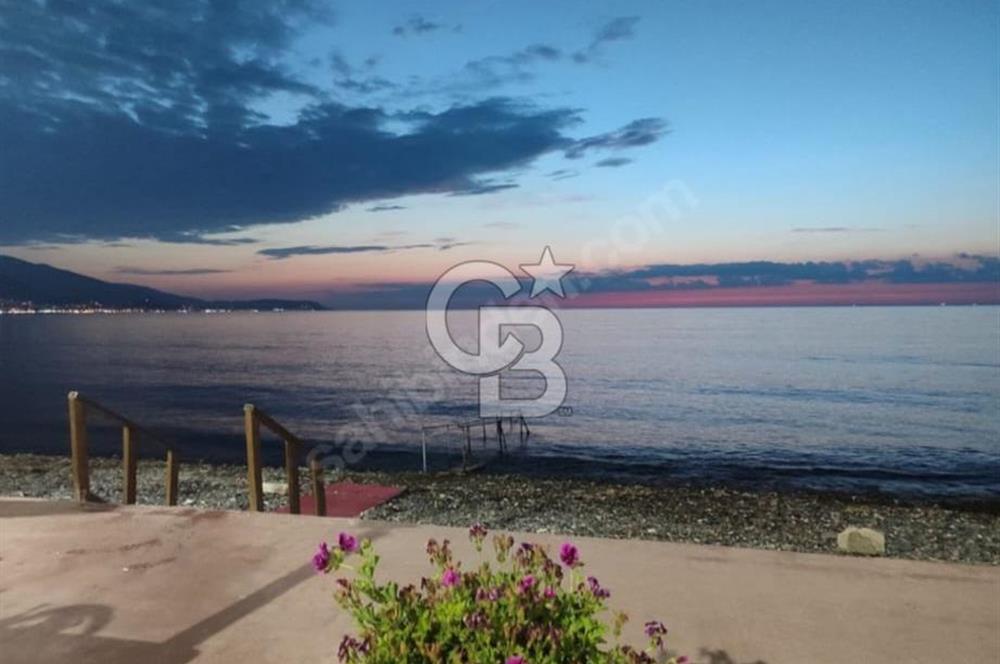 YALOVA ÇINARCIK TA SATILIK HAVUZLU DENİZE SIFIR DAİRE