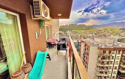 Bayraklı Yamanlar’da Deniz Manzaralı, Güvenlikli Sitede 3+1 Ferah Daire