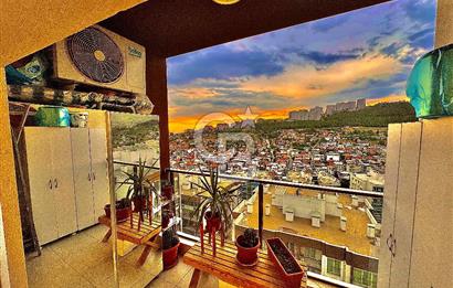 Bayraklı Yamanlar’da Deniz Manzaralı, Güvenlikli Sitede 3+1 Ferah Daire