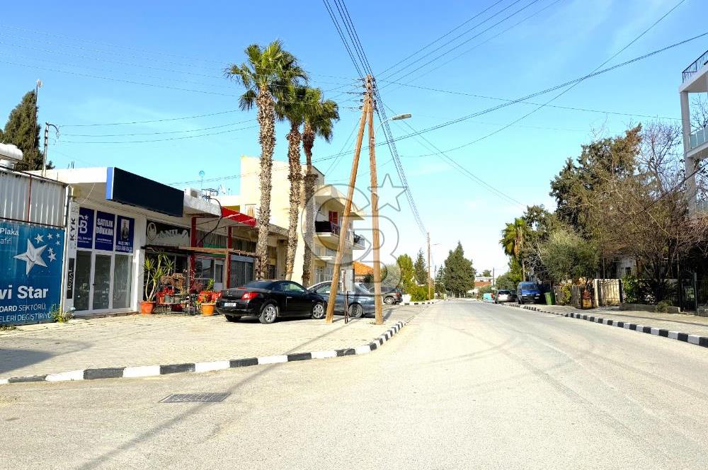 Lefkoşa'ya Bağlı Alayköy'de, Belediye Binasının Olduğu Bölgede, 70 m2 Ofis Alanı ve 80 m2 Atölye / Depo Kullanımı Sunan Satılık Köşe Dükkan !!!