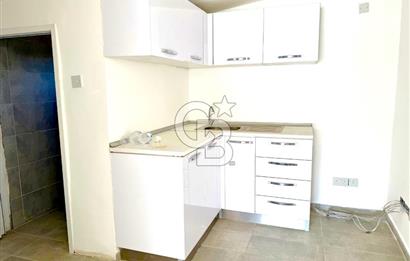 Lefkoşa'ya Bağlı Alayköy'de, Belediye Binasının Olduğu Bölgede, 70 m2 Ofis Alanı ve 80 m2 Atölye / Depo Kullanımı Sunan Satılık Köşe Dükkan !!!