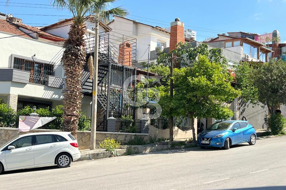 Narlıdere Huzur'da Metro yakını Müstakil Villa