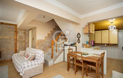 Foça Gündoğdu Sitesi'nde Satılık Dubleks Villa