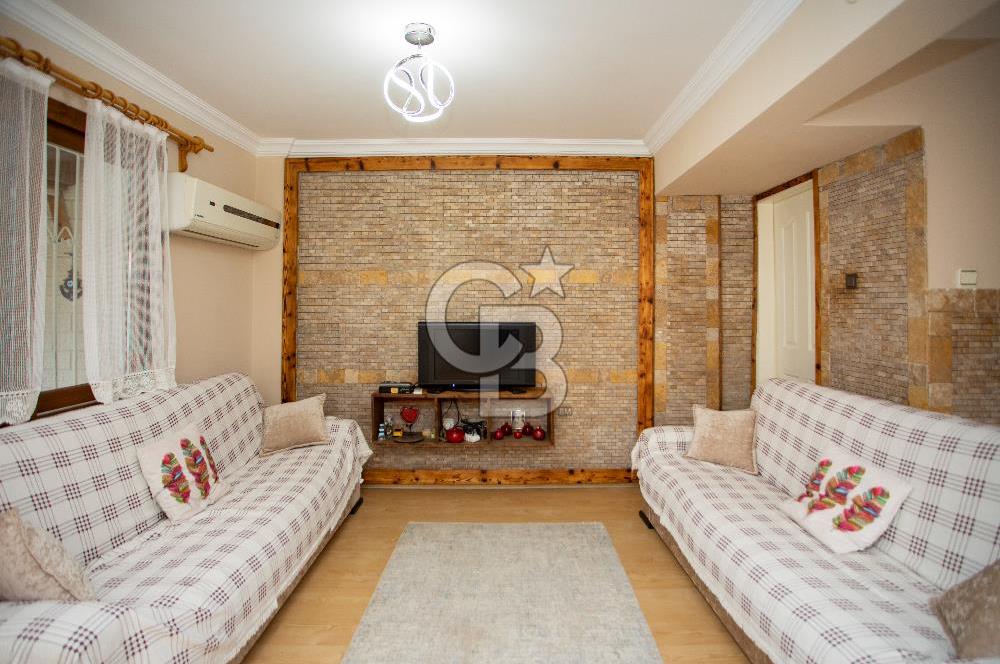 Foça Gündoğdu Sitesi'nde Satılık Dubleks Villa