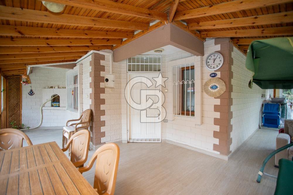 Foça Gündoğdu Sitesi'nde Satılık Dubleks Villa