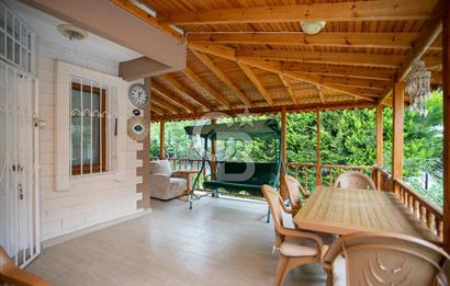 Foça Gündoğdu Sitesi'nde Satılık Dubleks Villa
