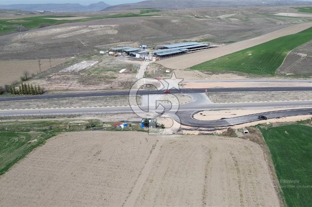 AYAŞ - BEYPAZARI ANA YOLUNA CEPHELİ 6.507 M2 SATILIK TARLA