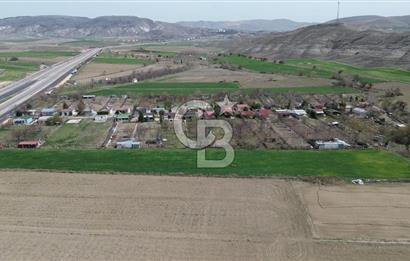 AYAŞ - BEYPAZARI ANA YOLUNA CEPHELİ 6.507 M2 SATILIK TARLA