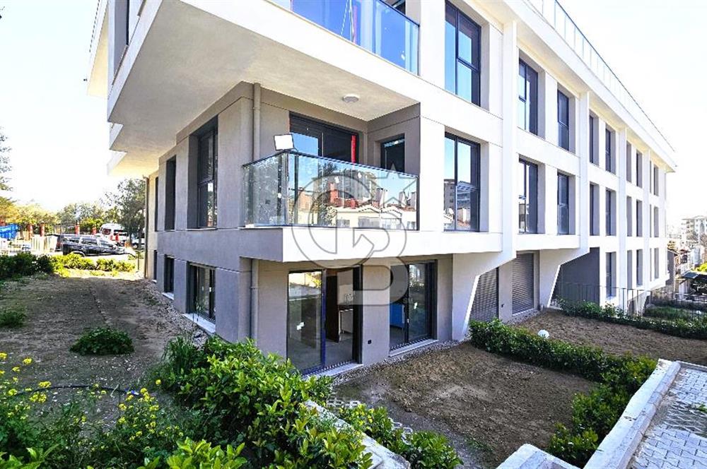 İZMİR BORNOVA EVKA-3'TE KİRALIK İŞYERİ 3 KATLI KOMPLE BİNA