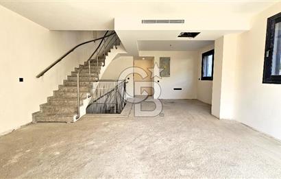 İZMİR BORNOVA EVKA-3'TE KİRALIK İŞYERİ 3 KATLI KOMPLE BİNA
