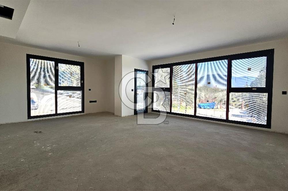 İZMİR BORNOVA EVKA-3'TE KİRALIK İŞYERİ 3 KATLI KOMPLE BİNA