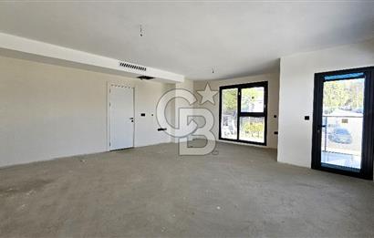 İZMİR BORNOVA EVKA-3'TE KİRALIK İŞYERİ 3 KATLI KOMPLE BİNA