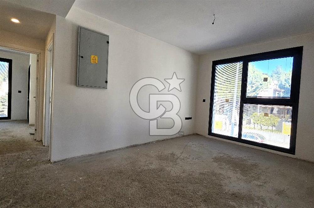 İZMİR BORNOVA EVKA-3'TE KİRALIK İŞYERİ 3 KATLI KOMPLE BİNA
