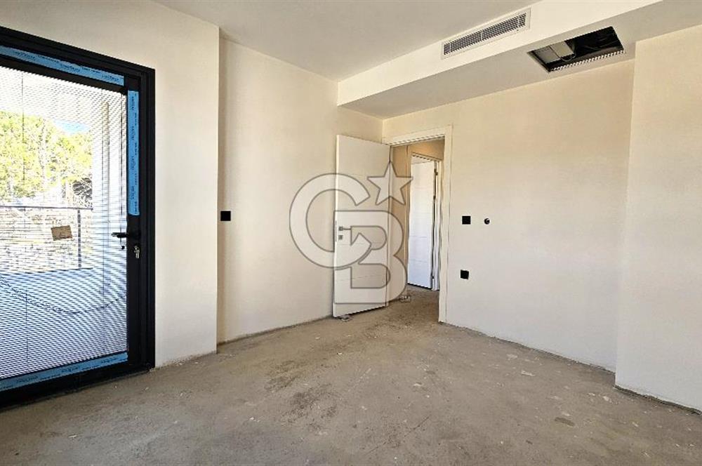 İZMİR BORNOVA EVKA-3'TE KİRALIK İŞYERİ 3 KATLI KOMPLE BİNA