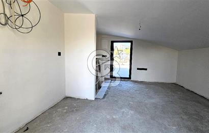 İZMİR BORNOVA EVKA-3'TE KİRALIK İŞYERİ 3 KATLI KOMPLE BİNA