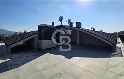 İZMİR BORNOVA EVKA-3'TE KİRALIK İŞYERİ 3 KATLI KOMPLE BİNA