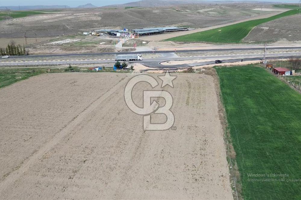 AYAŞ - BEYPAZARI ANA YOLUNA CEPHELİ 6.507 M2 SATILIK TARLA