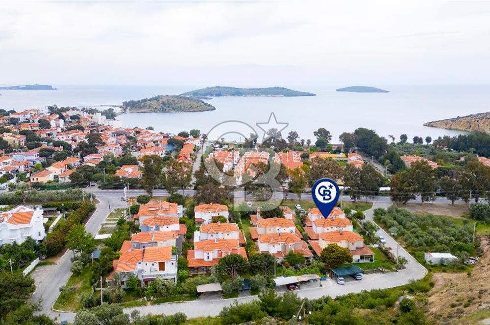 Foça Gündoğdu Sitesi'nde Satılık Dubleks Villa